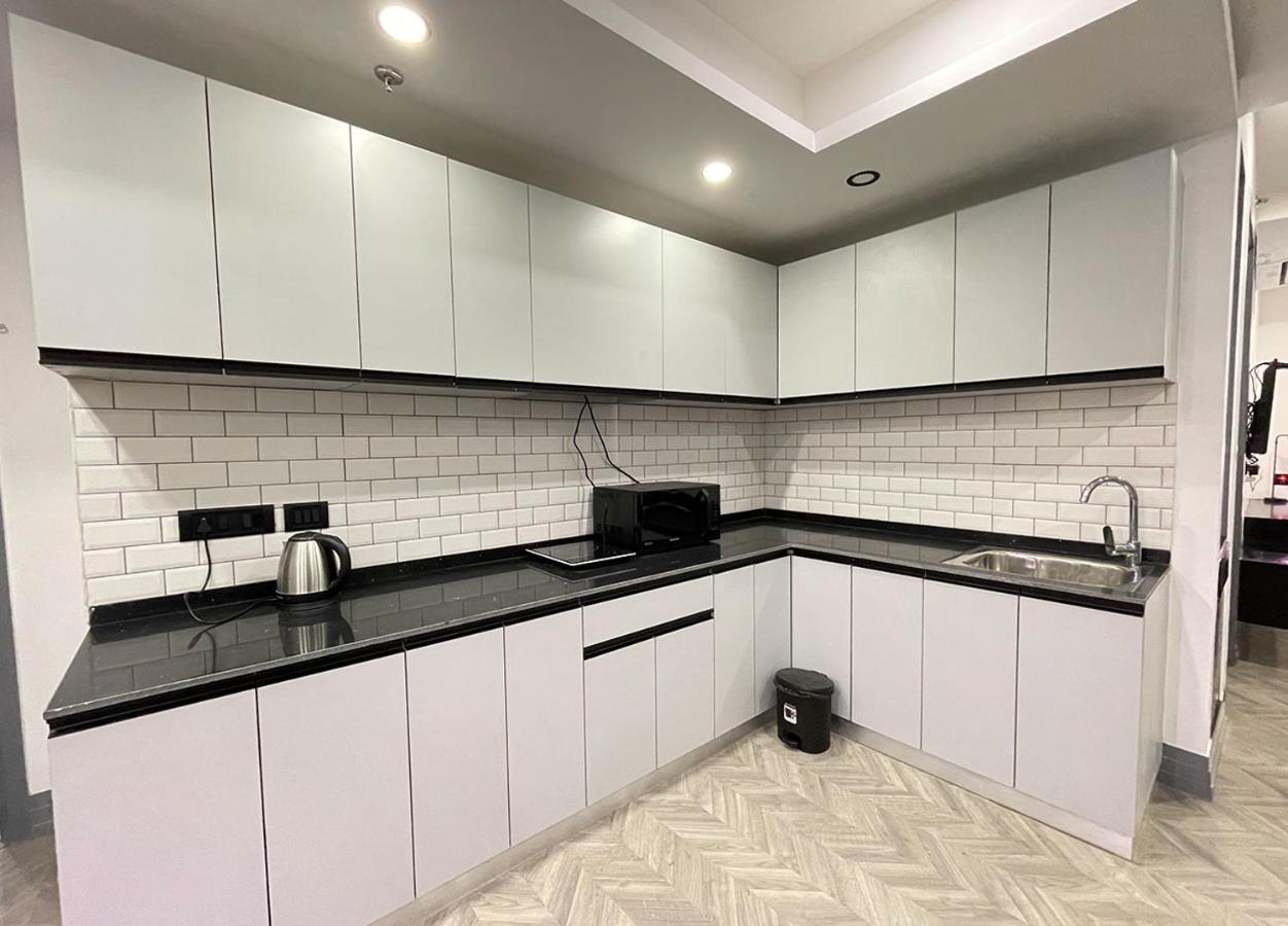Bedchambers Serviced Apartments, Mg Road Gurgaon Extérieur photo