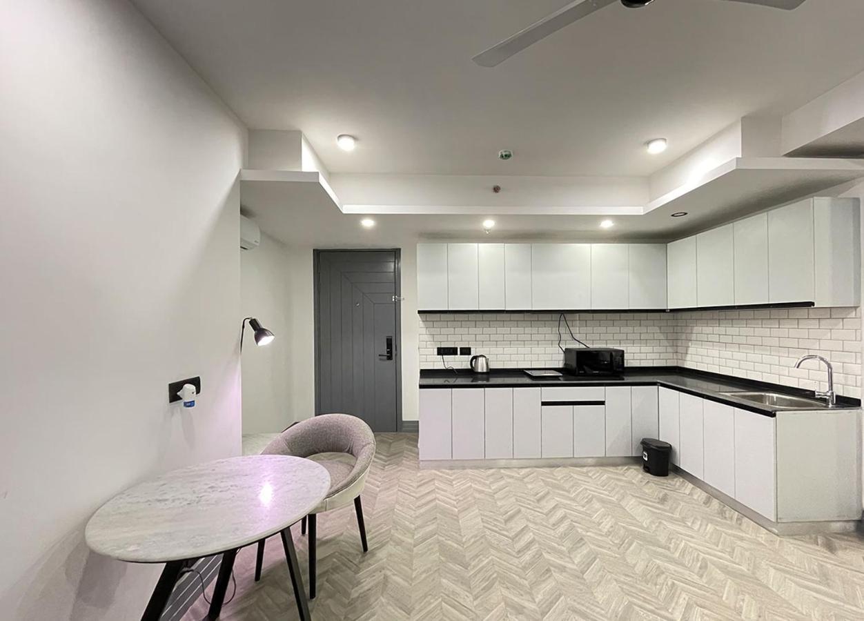 Bedchambers Serviced Apartments, Mg Road Gurgaon Extérieur photo
